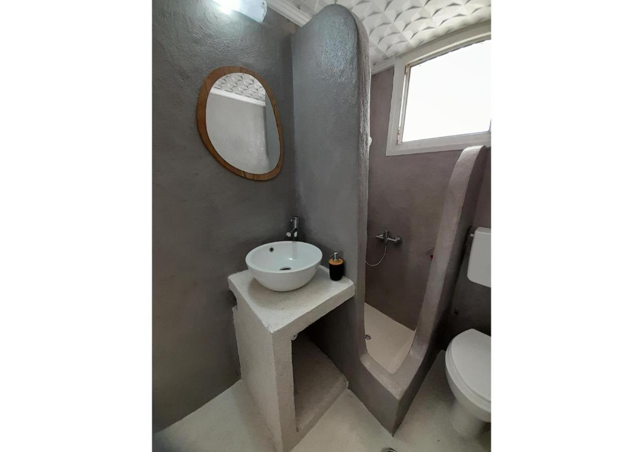 Overhill Apartments Adamas 외부 사진