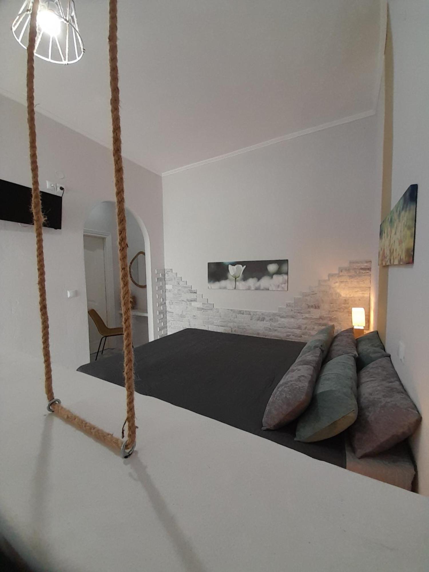 Overhill Apartments Adamas 외부 사진